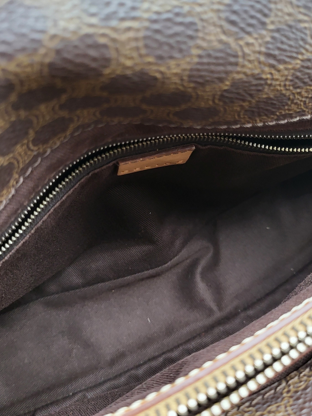 CÉLINE VINTAGE TRIOMPHE MACADAM SHOULDER BAG..AUTHENTIC.. - Picture 13 of 16